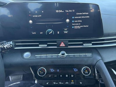 2025 Hyundai Elantra SEL Convenience