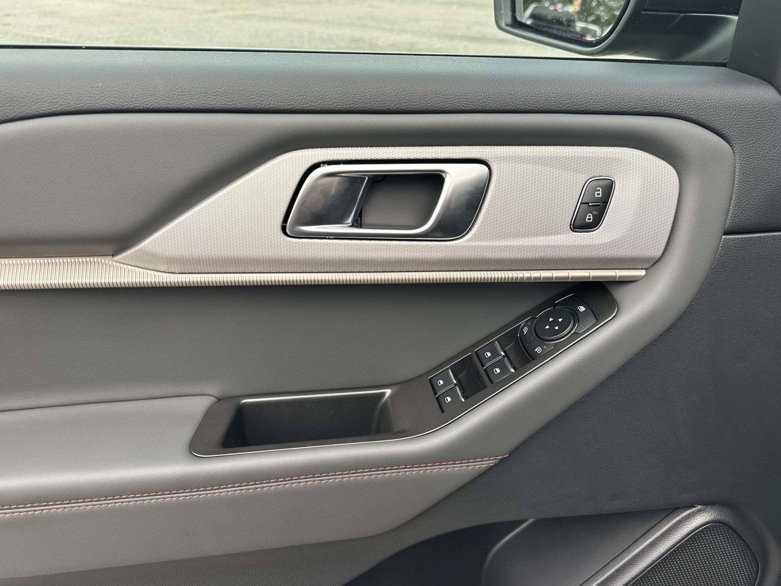 2026 Ford Explorer Active w/100A Pkg