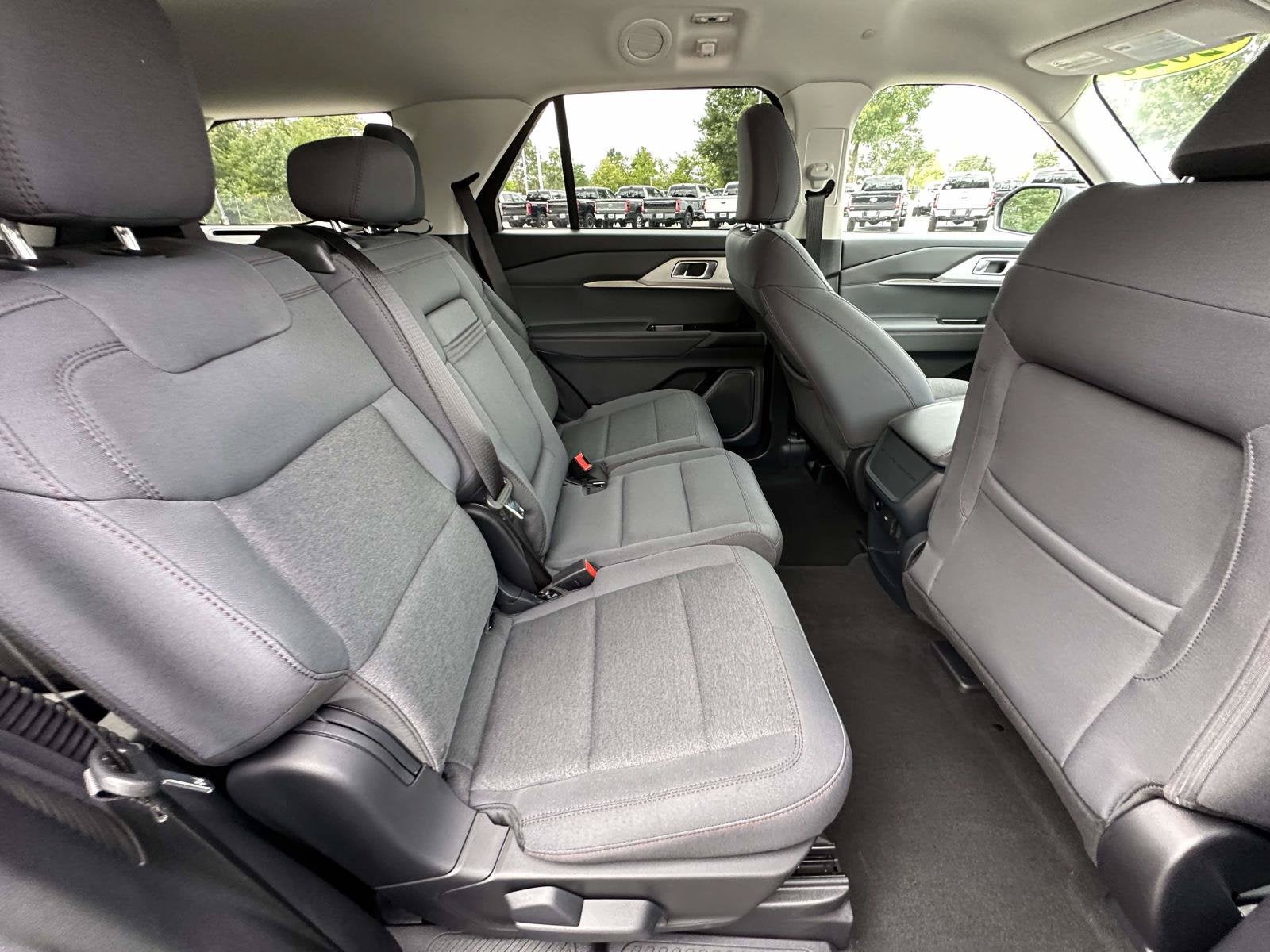 2026 Ford Explorer Active w/100A Pkg