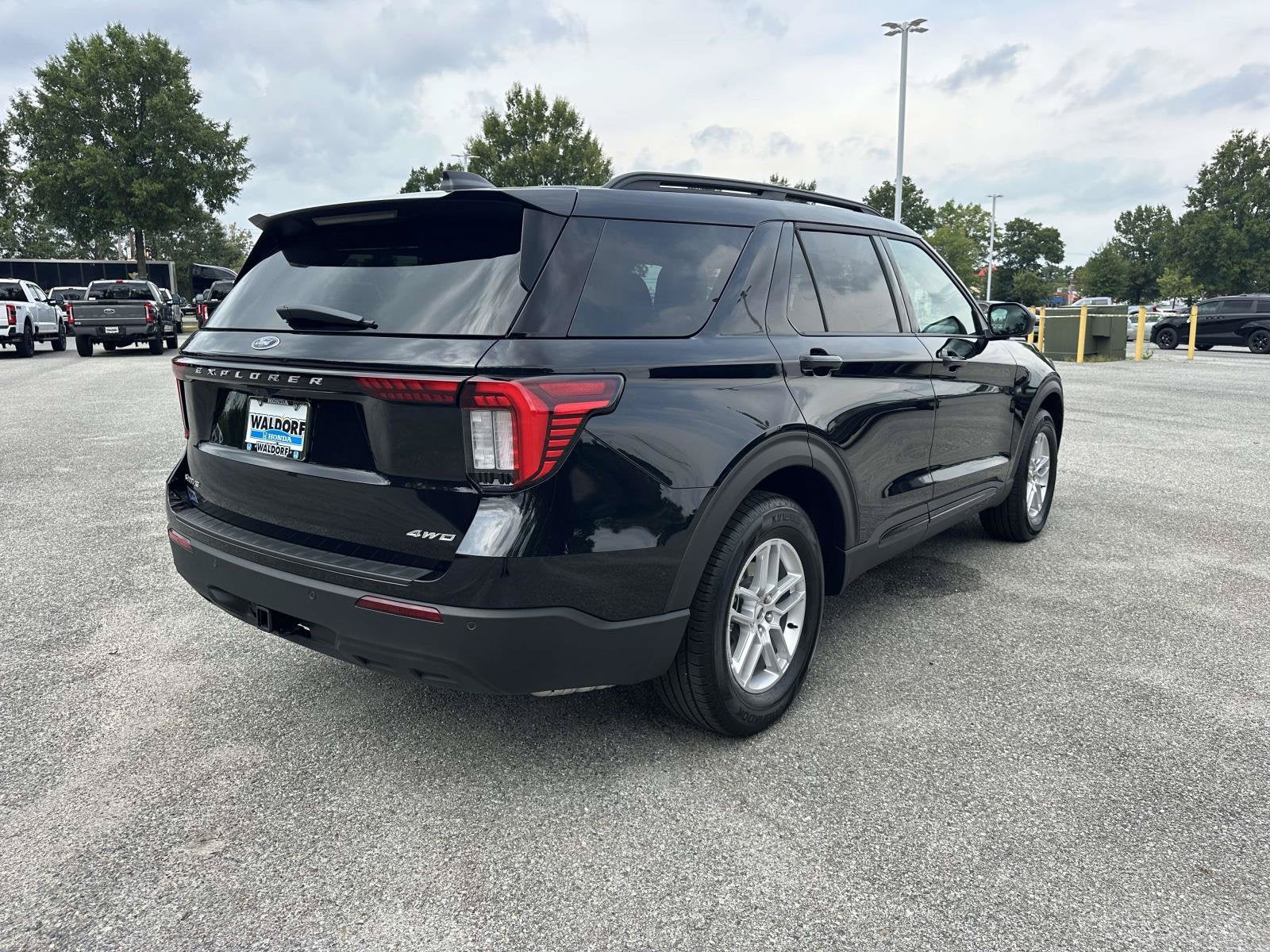 2026 Ford Explorer Active w/100A Pkg