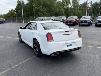 2022 Chrysler 300 300S