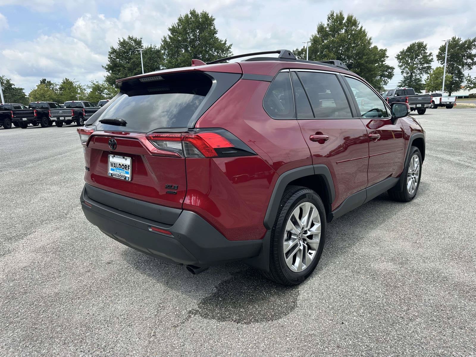 2025 Toyota RAV4 XLE Premium