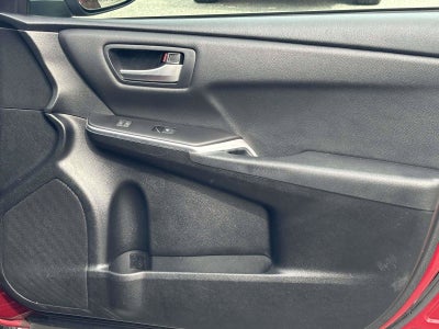 2017 Toyota Camry SE