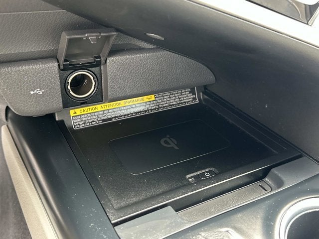 2020 Toyota Camry Hybrid XLE
