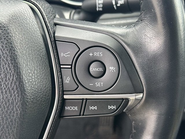 2020 Toyota Camry Hybrid XLE