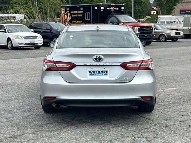2020 Toyota Camry Hybrid XLE