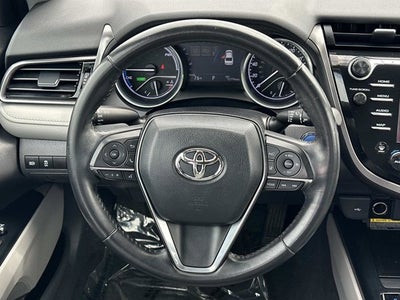 2020 Toyota Camry Hybrid XLE