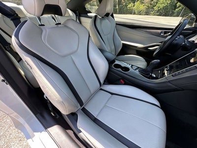 2022 INFINITI Q60 LUXE