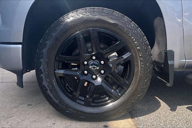 2023 Chevrolet Silverado Custom