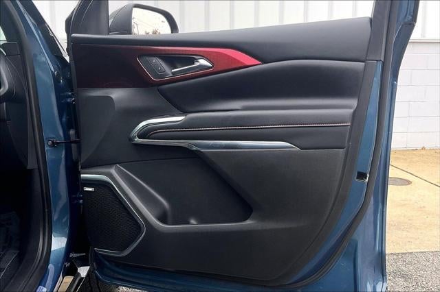 2025 Chevrolet Traverse AWD RS