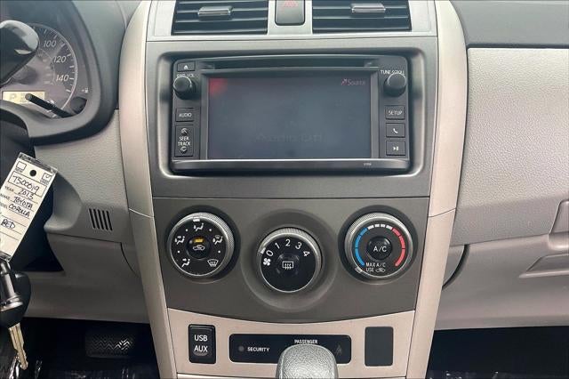2013 Toyota COROLLA LE