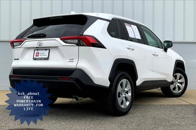 2022 Toyota RAV4 LE
