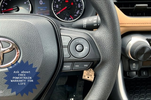 2022 Toyota RAV4 LE