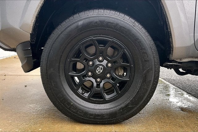 2020 Toyota TACOMA SR5 SR5