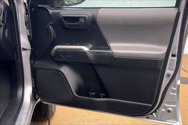 2020 Toyota TACOMA SR5 SR5