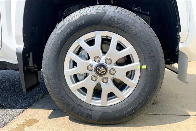 2026 Toyota Tacoma 2WD SR5