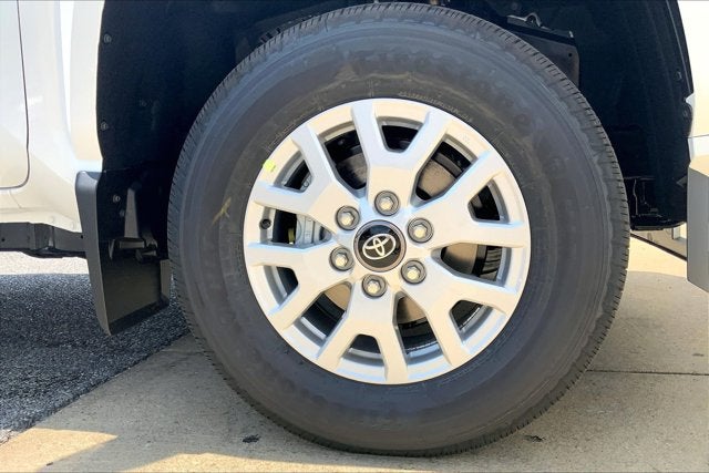 2026 Toyota Tacoma 4WD SR5