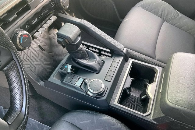 2025 Toyota TACOMA SR5 SR5