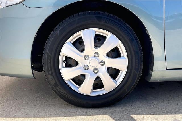 2011 Toyota CAMRY LE