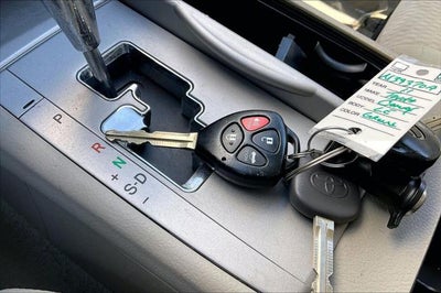 2011 Toyota CAMRY LE