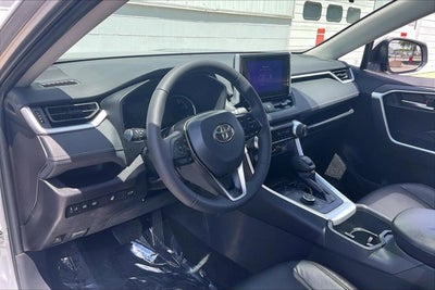 2025 Toyota RAV4 HYBRID Hybrid XLE