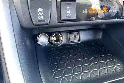 2025 Toyota RAV4 HYBRID Hybrid XLE