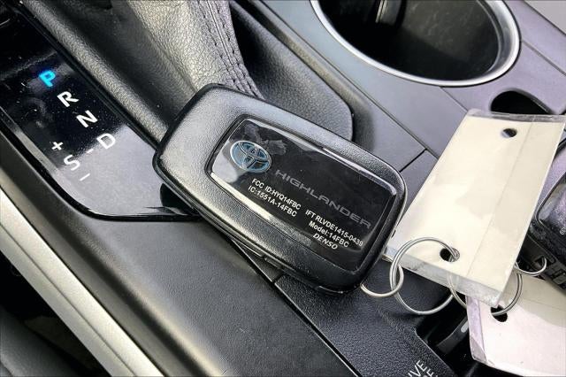 2021 Toyota Highlander Hybrid Hybrid XLE