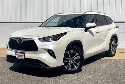 2020 Toyota HIGHLANDER XLE