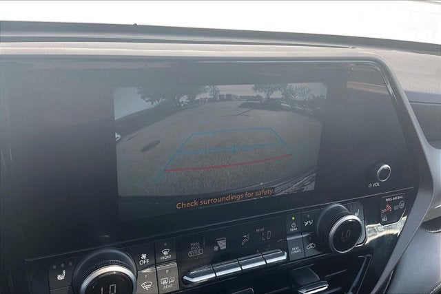 2023 Toyota Highlander Base