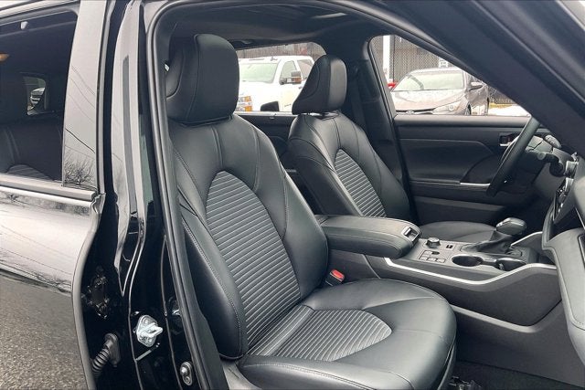 2025 Toyota HIGHLANDER XSE