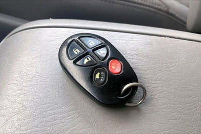 2010 Toyota SIENNA XLE