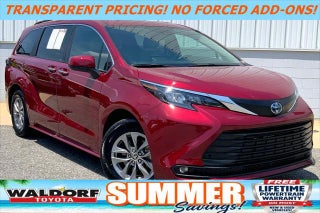 2025 Toyota Sienna XLE