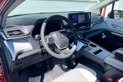 2026 Toyota Sienna XLE