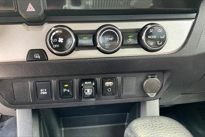 2018 Toyota TACOMA SR5 SR5