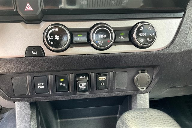 2018 Toyota TACOMA SR5 SR5