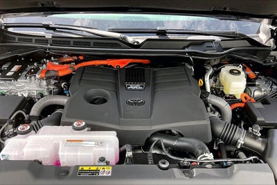 2026 Toyota Tundra i-FORCE MAX Platinum i-FORCE MAX