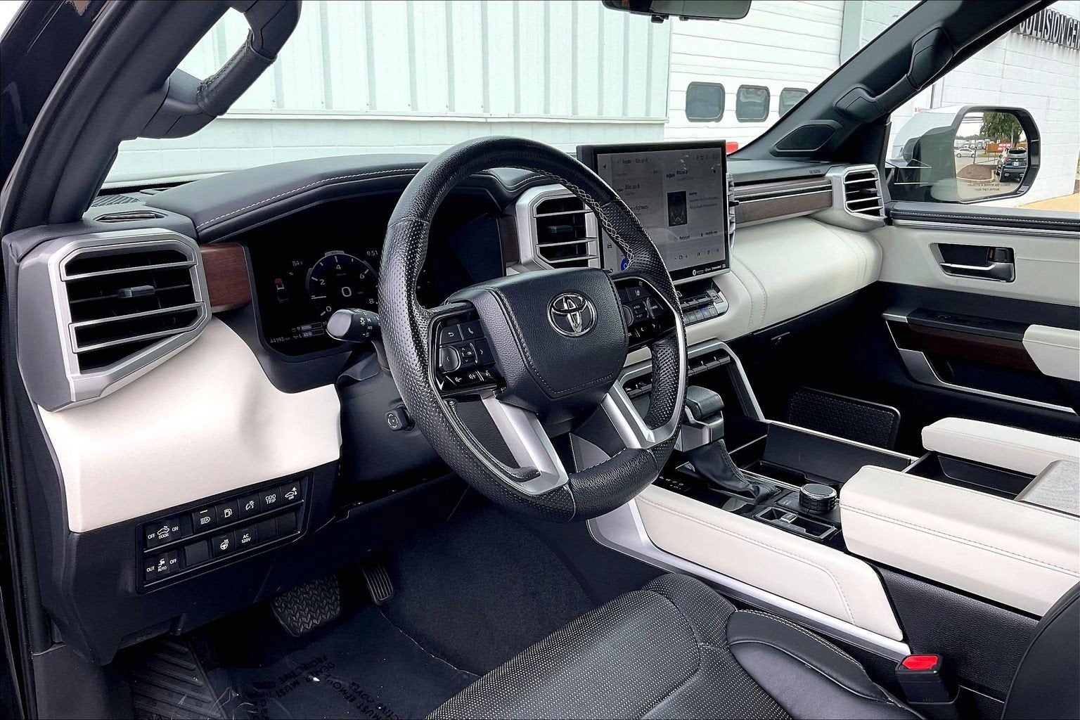 2024 Toyota Tundra Capstone - Photo 18