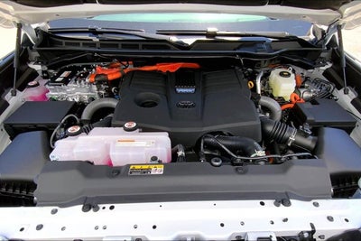 2026 Toyota Tundra i-FORCE MAX Platinum i-FORCE MAX