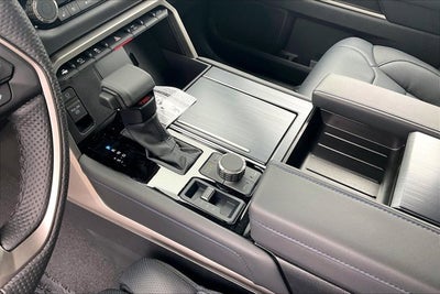 2026 Toyota Tundra i-FORCE MAX Platinum i-FORCE MAX
