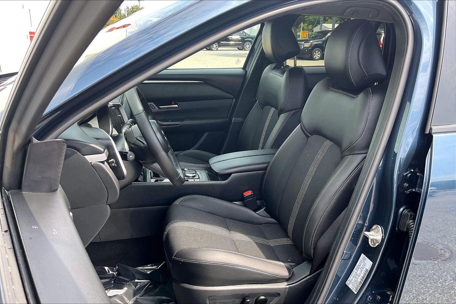 2025 Mazda Mazda CX-50 2.5 S Preferred Package