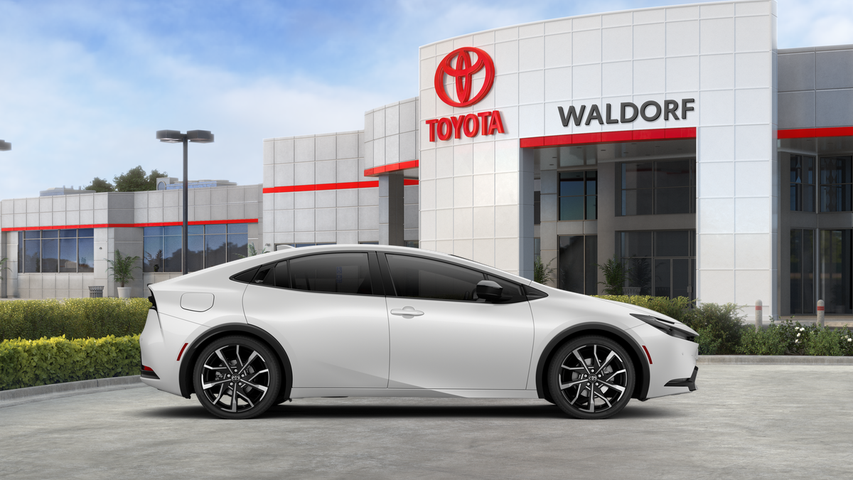 2026 Toyota Prius Plug-in Hybrid XSE - Photo 31