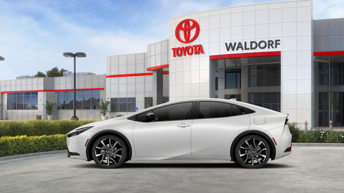 2026 Toyota Prius Plug-in Hybrid XSE - Photo 23