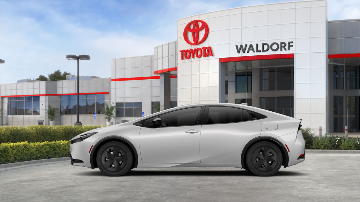 2026 Toyota Prius Plug-in Hybrid SE