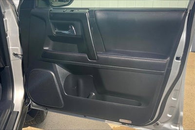 2023 Toyota 4RUNNER TRD Off Road