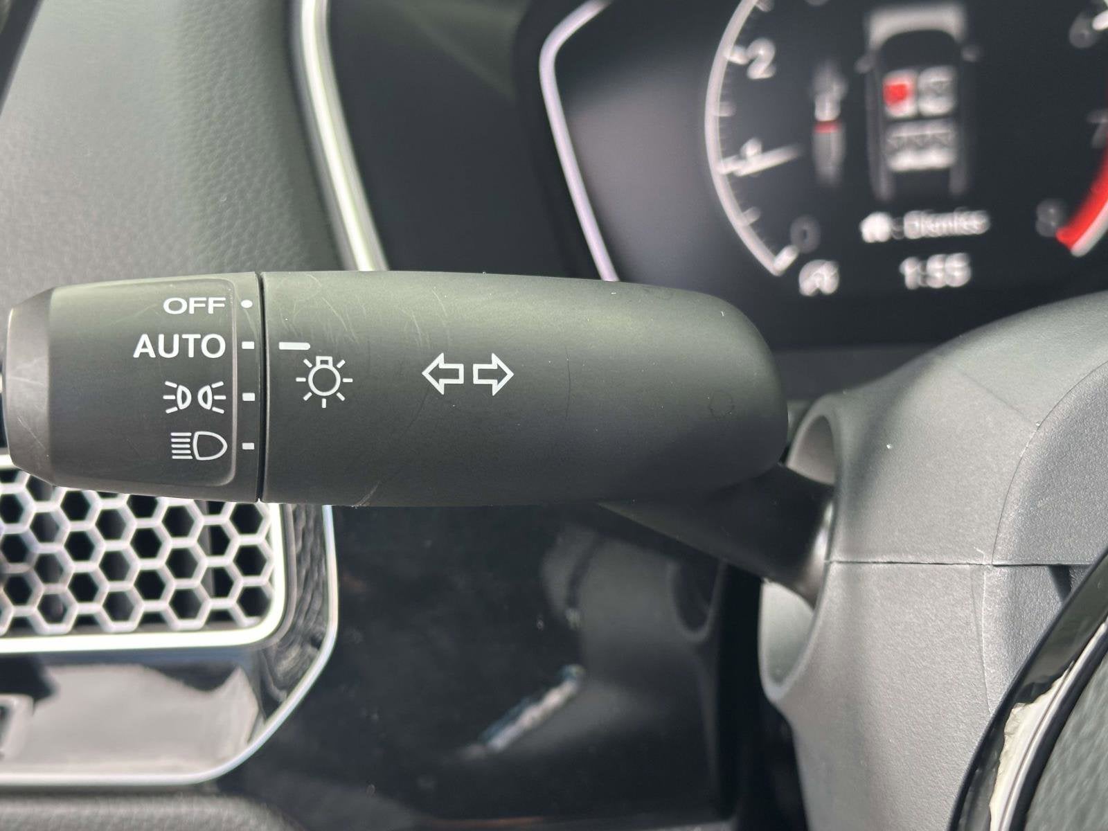 2023 Honda Civic Hatchback EX-L