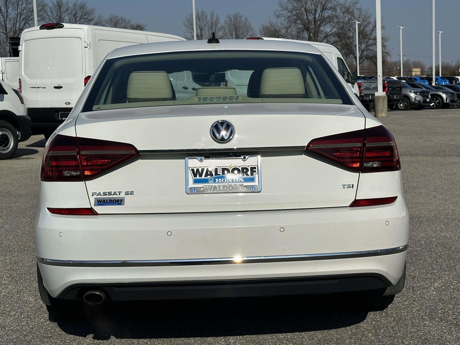 2017 Volkswagen Passat 1.8T SE w/Technology