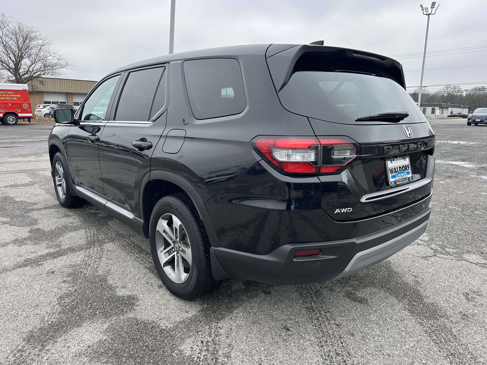 2023 Honda Pilot EX-L 8 Passenger