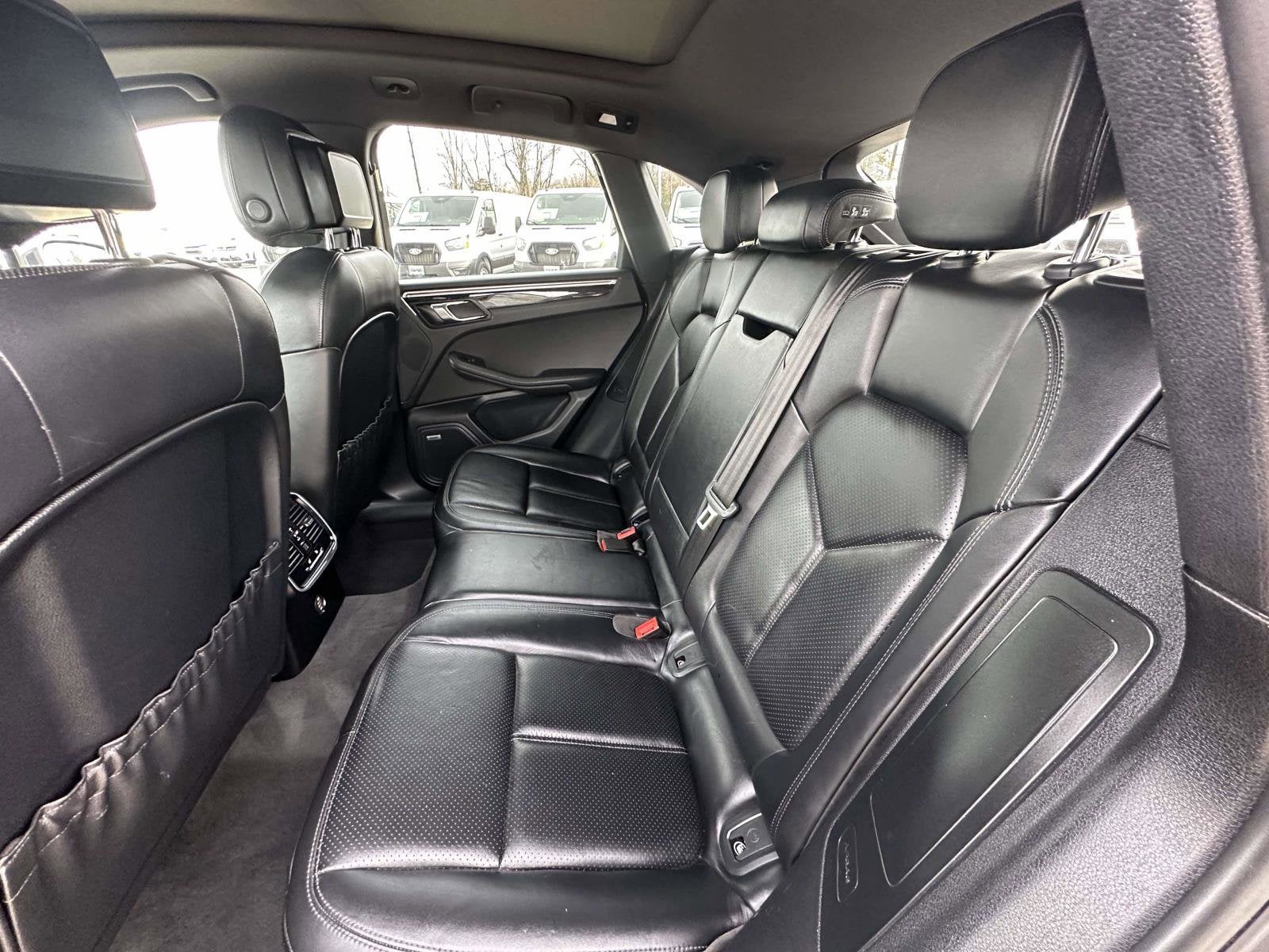 2018 Porsche Macan Base