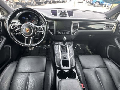 2018 Porsche Macan Base