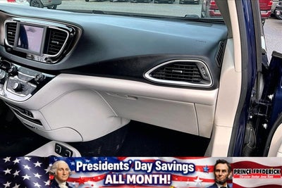 2019 Chrysler Pacifica Touring L